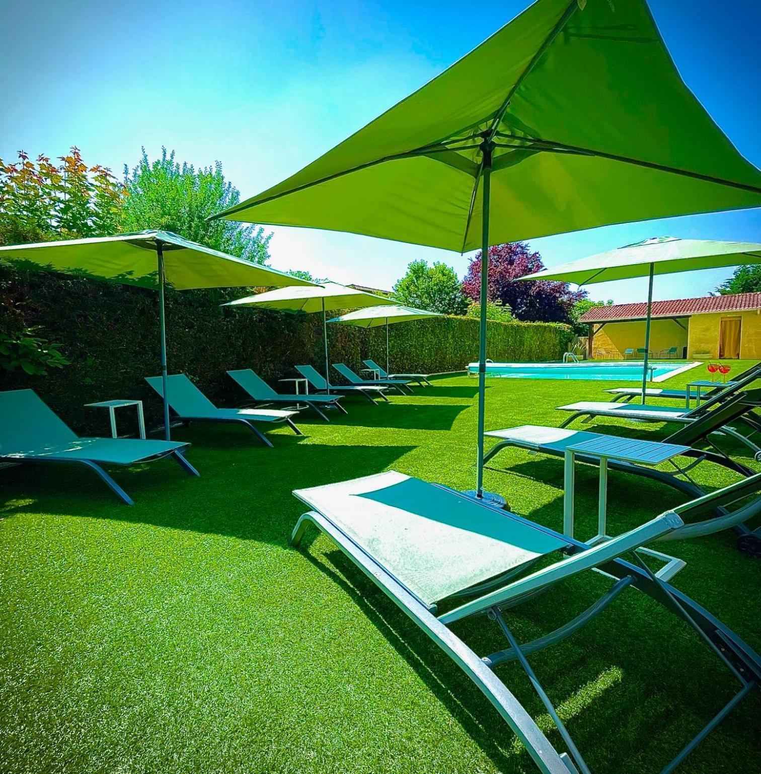 Le Mont Brouilly Hotel Quincie-en-Beaujolais Exterior photo
